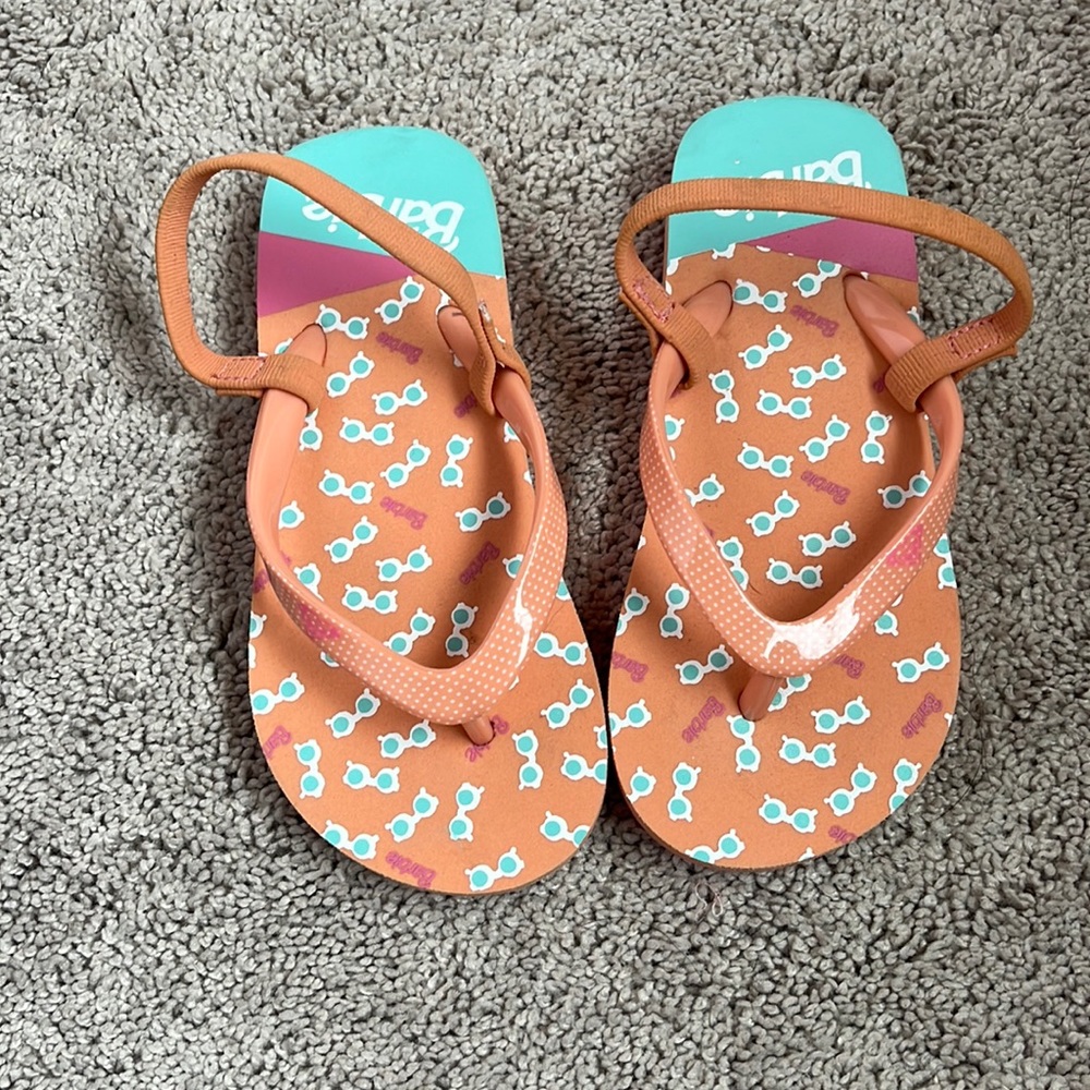 Barbie Roxy flip flops